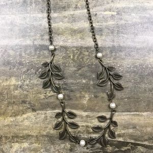 Plunder Designs Norah necklace